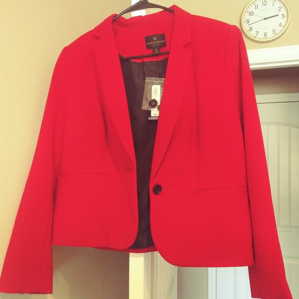 -New Worthington Ladies Red suit